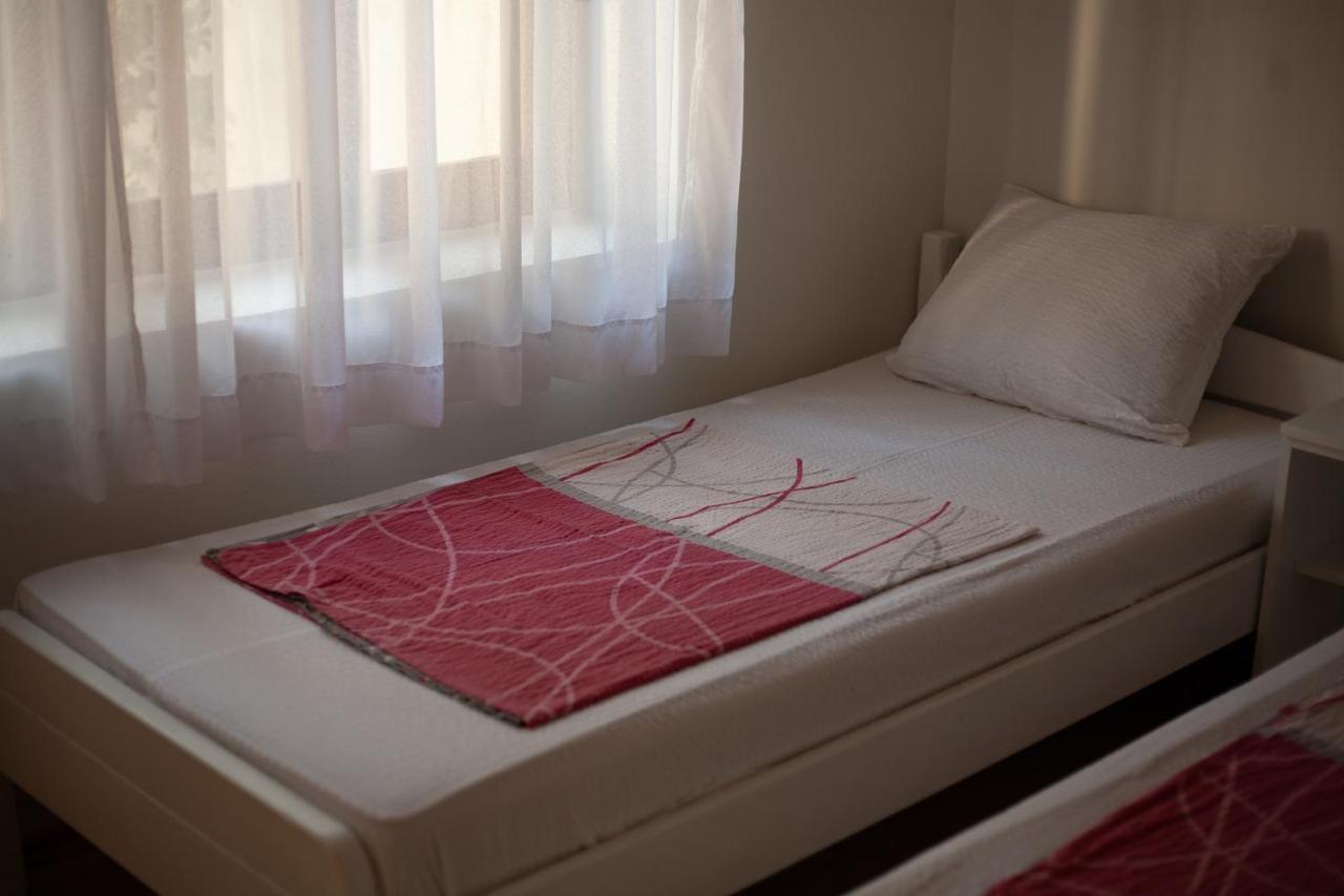 Apartments Azra Μόσταρ Εξωτερικό φωτογραφία